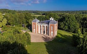 Eastwood Observatory: 12 Bedrooms, Swimming Pool And Tennis Court