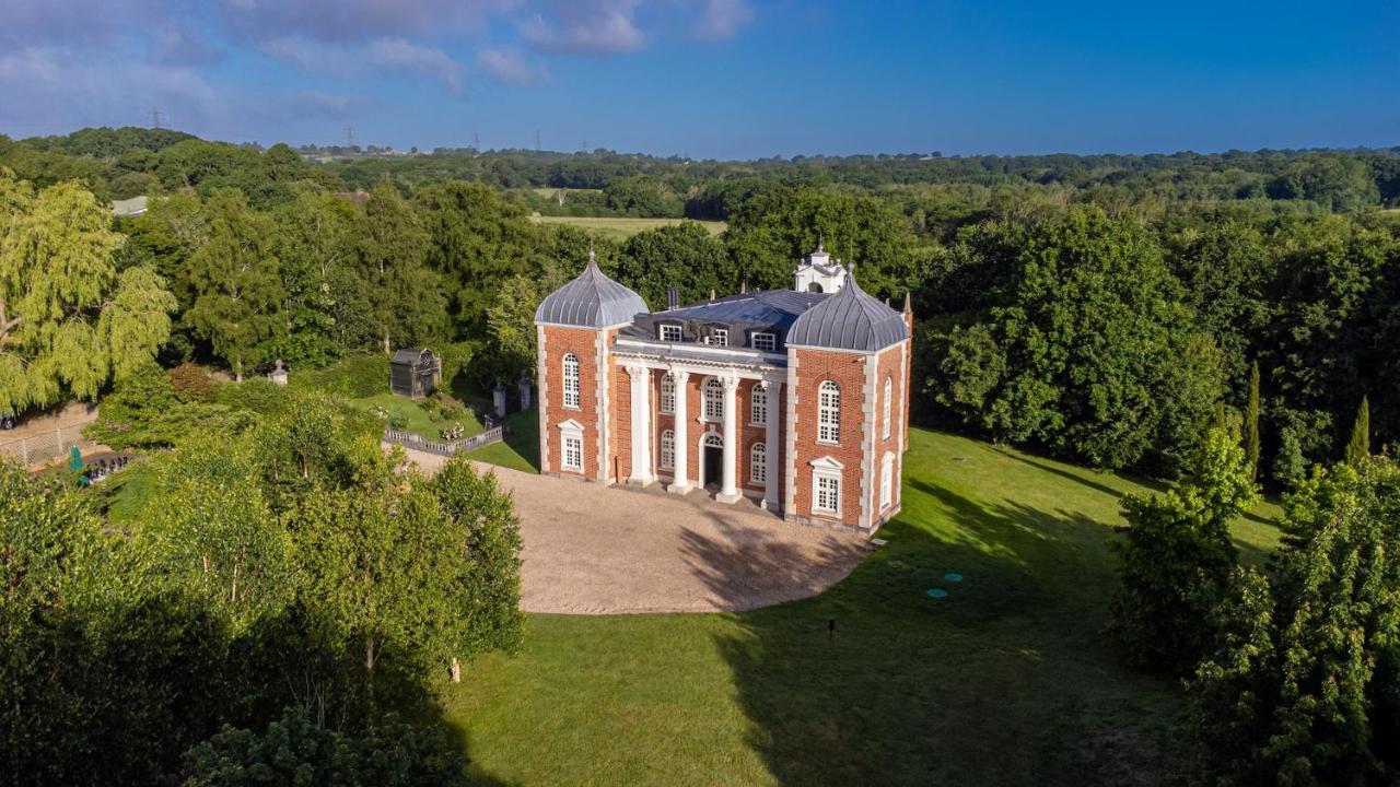 Eastwood Observatory: 12 Bedrooms, Swimming Pool And Tennis Court Hailsham Exterior photo